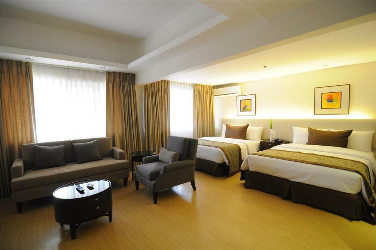 Imperial Palace Suites كويزون سيتي المظهر الخارجي الصورة