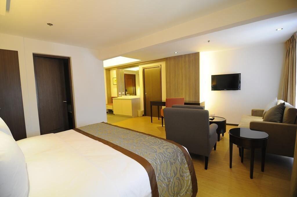 Imperial Palace Suites كويزون سيتي المظهر الخارجي الصورة