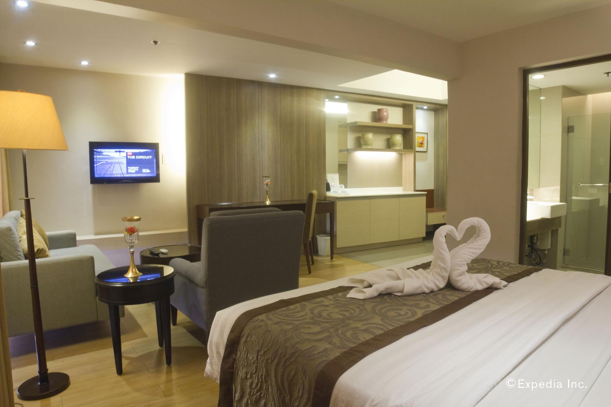 Imperial Palace Suites كويزون سيتي المظهر الخارجي الصورة
