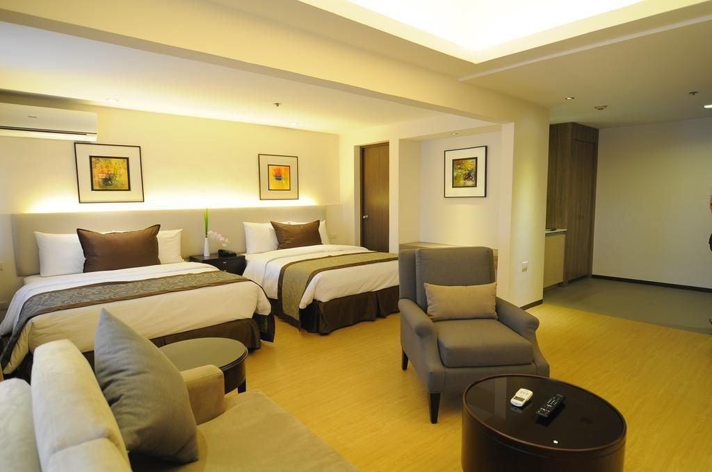 Imperial Palace Suites كويزون سيتي المظهر الخارجي الصورة