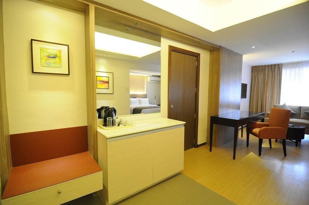 Imperial Palace Suites كويزون سيتي المظهر الخارجي الصورة