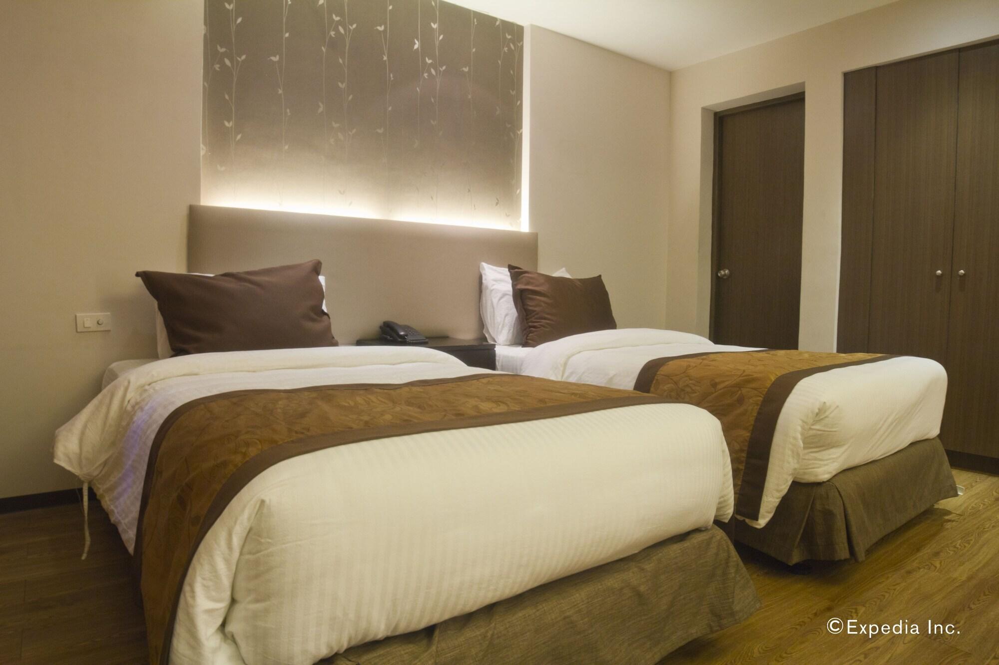 Imperial Palace Suites كويزون سيتي المظهر الخارجي الصورة