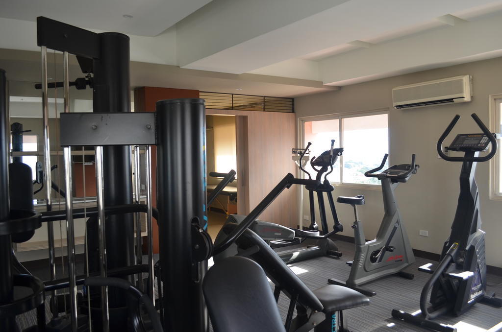 Imperial Palace Suites كويزون سيتي المظهر الخارجي الصورة