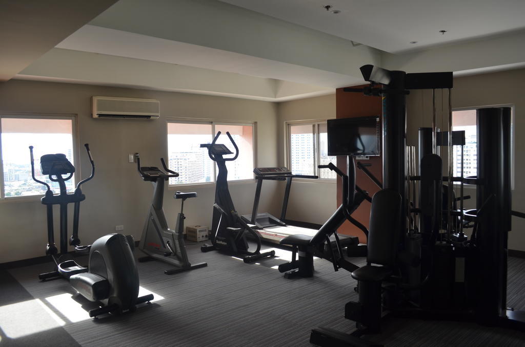 Imperial Palace Suites كويزون سيتي المظهر الخارجي الصورة