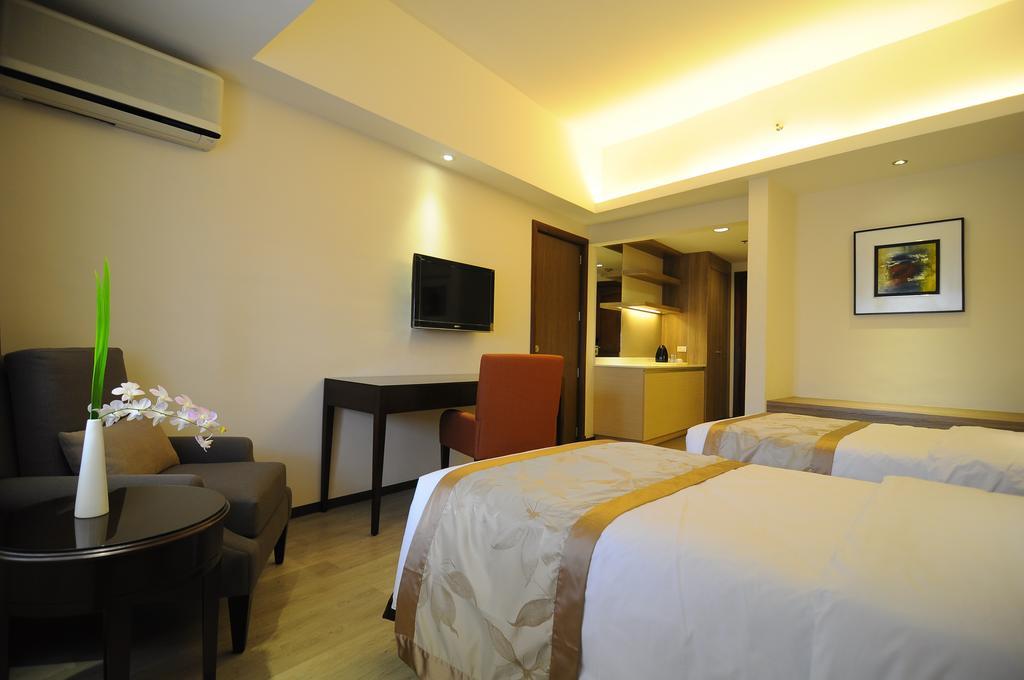 Imperial Palace Suites كويزون سيتي المظهر الخارجي الصورة